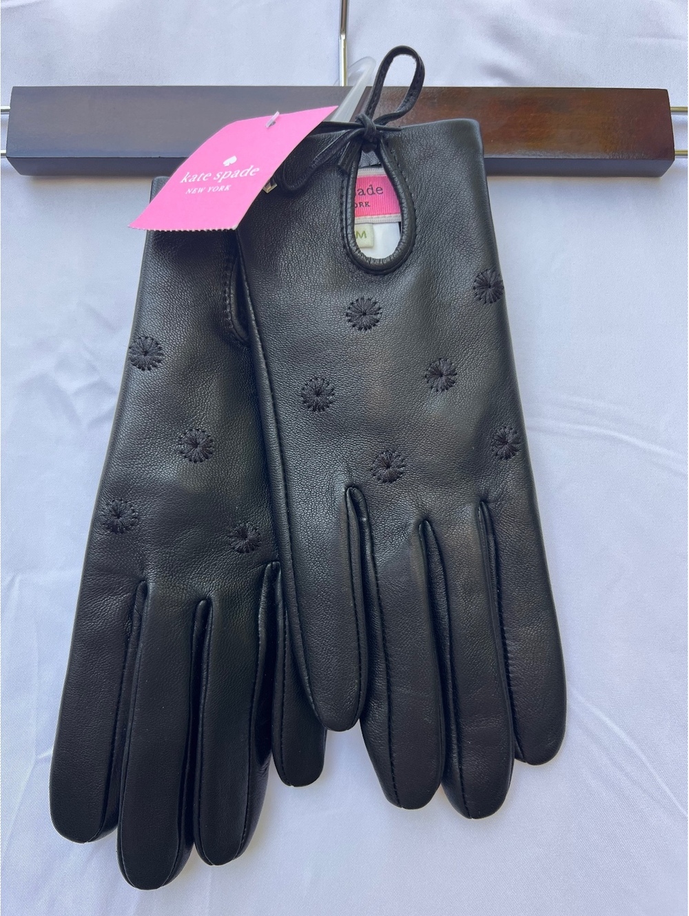 NWT Kate Spade Embroidery Dot Leather Gloves Black Sheepskin Size M $129
